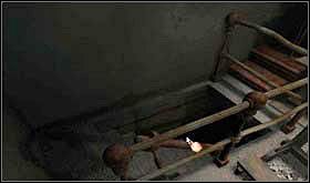 Teraz zejdź na dół. Tutaj znajduje się jeszcze więcej trumien. Na szczęście nie musisz do nich zaglądać. - PONIEDZIAŁEK 14 PAŹDZIERNIKA cz.1 | Scratches - Scratches - poradnik do gry