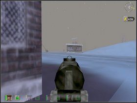 Jeden z komandosów powinien iść wzdłuż północnej krawędzi mapy (nad wodą - najdłuższa zielona strzałka ) - Misja 1