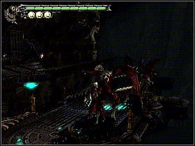 Pod schodami na których teraz stoisz znajdziesz posąg do kombosów (Agni & Rudra) czyli kolejny prawie darmowy fragment orb - [Solucja] Misja #11 - Devil May Cry 3: Dantes Awakening - poradnik do gry