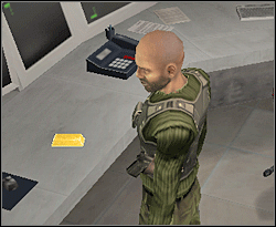 W odróżnieniu od poprzednich zadań pobocznych, w których miałeś do znalezienia tylko kasę przy strażnikach lub tylko kasę w sejfach, tu musisz zbierać wszystko, co się da - Misja 8 Fosters Villa - Warehouse | Opis przejścia The Plan - The Plan - poradnik do gry