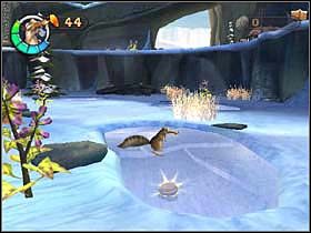 Aby przejść do następnego etapu, czyli móc prześlizgnąć się przez szczelinę w skale, zwaną nut door (orzechowe przejście), musisz zebrać wymaganą ilość orzechów włoskich - WATERPARK 02 | Epoka Lodowcowa 2 Odwilż - Epoka Lodowcowa 2: Odwilż - poradnik do gry