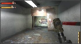 Idąc dalej, miniesz niewykończone pomieszczenia, których ściany pokryte będą nie pomalowanymi płytami [#9] , [#10] - Weisman Office Building (2) | CHAPTER I | Condemned Criminal Origins - Condemned: Criminal Origins - poradnik do gry