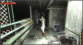 Gdy to uczynisz, nastąpi pierwszy atak w tym etapie - Central Metro Station (1) | CHAPTER II | Condemned Criminal Origins - Condemned: Criminal Origins - poradnik do gry