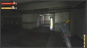 W pobliżu znajdziesz gablotę z siekierą, będziesz jej potrzebować, ponieważ kontynuacja drogi wymaga zniszczenia drzwi - Metro Station Platforms (1) | CHAPTER III | Condemned Criminal Origins - Condemned: Criminal Origins - poradnik do gry