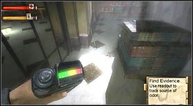 Kolejne ciało znajdziemy w czytelni, a do jego dokładnego położenia doprowadzi nas detektor zapachów (obok kraty oddzielającej drugą część wielkiej sali) - Sekrety | CHAPTER VII | Condemned Criminal Origins - Condemned: Criminal Origins - poradnik do gry