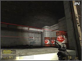 Wejdź do windy i poczekaj, aż kabina spadnie do wody - Urban Flight cz.3 | Half-Life 2 Episode One - Half-Life 2: Episode One - poradnik do gry