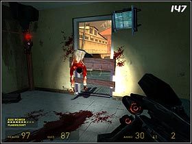 1 - Exit 17 cz.1 | Half-Life 2 Episode One - Half-Life 2: Episode One - poradnik do gry