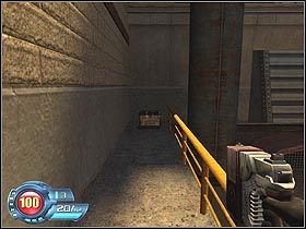 Kiedy Jessika zacznie transportować Cię w kontenerze, poczekaj cierpliwie aż dotrzesz na drugą stronę i skocz w dół - Docks - Trainyard | Sekretne lokacje w SiN Episodes Emergence - SiN Episodes: Emergence - poradnik do gry