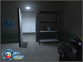 Na trzecim poziomie parkingu podejdź do barierki, za którą znajduje się betonowy wspornik pokazany na pierwszym obrazku - Supremacy Tower - Entry | Sekretne lokacje w SiN Episodes Emergence - SiN Episodes: Emergence - poradnik do gry