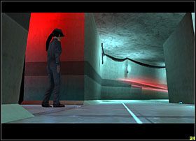 Cavanaugh nie mając innego wyjścia (wspólniczka zginęła, Reza nie daje znaku życia), prosi o pomoc Zoe - Wciąż w niebezpieczeństwie | Rozdział 5 - Alchera - Dreamfall: The Longest Journey - poradnik do gry