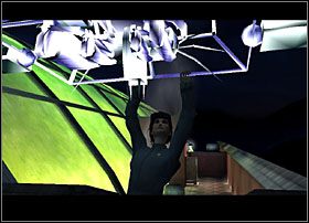 Biegnie w prawo w stronę metalowej kładki, potem ścieżką do drzwi w budynku po prawej - Pożeracz snów | Rozdział 6 - Morfeusz | Dreamfall The Longest Journey - Dreamfall: The Longest Journey - poradnik do gry