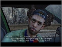 Freddie to taksówkarz (jeździ różniącą się od innych bo zieloną taryfą) - znajdziesz go w miejscu wskazanym na mapie pomarańczowym kwadratem z literą C w środku (od ang - Informator - Cabbie - Misja 1 Fare driving | Misje poboczne w True Crime - True Crime: New York City - poradnik do gry