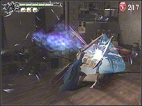 Mimo, że scenki z Vergilem ukazują inną historię, normalne misje wykonujesz w tych samych lokacjach co Dante - Misja #1 | Solucja | Devil May Cry 3 Dantes Awakening - Devil May Cry 3: Dantes Awakening - Edycja Specjalna - poradnik do gry