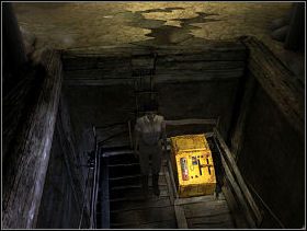 Gdy wdrapiesz się na górę, na filarach windy zauważysz idealne miejsce na wbicie znalezionych przed chwilą klinów - KOPALNIA cz.1 | Paradise - Paradise - poradnik do gry