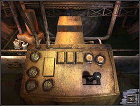 Do otworu w jego głowie wlej zawartość kanistra, następnie podpal zapalniczką trzymaną przez automat pochodnię, by w końcu nacisnąć dwa przyciski zlokalizowane na plecach automatu - OKRĘT BLACK VAULT cz.2 | Paradise - Paradise - poradnik do gry