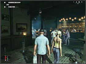 Pozostałe dwie ofiary rozmawiają przez krótkofalówkę - 6 - The Murder of Crows | Solucja Hitman Krwawa Forsa - Hitman: Krwawa Forsa - poradnik do gry