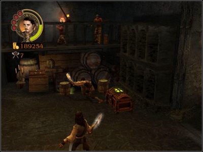Nie stanowi on jednak zbytniego wyzwania, gdyż wystarczy strącić stojące po jego bokach beczki, by zniknął nam z oczu - Trial by Tavern | Misje - Pirates of the Caribbean: The Legend of Jack Sparrow - poradnik do gry