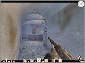 W miarę możliwości staraj się nie stracić tu zbyt dużej ilości zdrowia, aczkolwiek mógłbyś podnieść znajdujące się na korytarzu zdrówko - Część pierwsza (3) | Epizod XIV | Call of Juarez - Call of Juarez - poradnik do gry