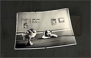 Niezbędne do tego: zdjęcie znalezione w sejfie nr 7 (w głównym salonie), przedstawiające ten właśnie konkretny układ obrazów - Jadalnia | Parter | Safecracker - Safecracker - poradnik do gry