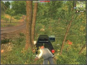 Zignoruj atakujących Cię gostków i zacznij przemieszczać się w stronę zaznaczonego na mapie miasteczka (#1) - [Misja 04] The San Esperito Connection | Just Cause - Just Cause - poradnik do gry