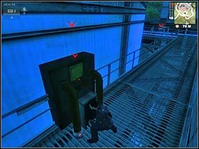 Radziłbym ci teraz po raz pierwszy skorzystać z wyrzutni rakiet, tak aby strącić atakujący Cię śmigłowiec (#1) - [Misja 13] Ive Got the Power | Just Cause - Just Cause - poradnik do gry