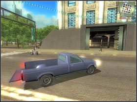 Wjedź do środka, rozjeżdżając napotkanych po drodze złoczyńców (#1) - [Misja 16] Streets of Fire | Just Cause - Just Cause - poradnik do gry