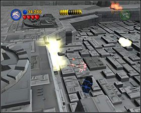 Tuż za ostatnią obaloną przez ciebie osłoną, przed wleceniem do wąwozu, przyglądnij się ścianie po lewej i zniszcz jej kawałek - Episode IV - Rebel Attack | Freeplay Mode - LEGO Star Wars II: The Original Trilogy - poradnik do gry