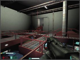 Teraz wchodzimy po drabince #1 zlokalizowanej naprzeciwko pokoju z apteczką w górę - Pustka | Interwał 02 | FEAR Extraction Point - F.E.A.R.: Extraction Point - poradnik do gry