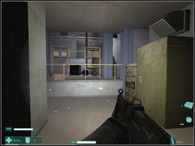 Kiedy wszyscy polegną, wchodzimy po schodach i przemieszczamy się przez dwa pomieszczenia - Pomarańczowa linia (1) | Interwał 03 | FEAR Extraction Point - F.E.A.R.: Extraction Point - poradnik do gry