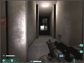 W następnym pomieszczeniu przechodzimy przez drzwi #1 i z miejsca eliminujemy trzy kolejne upiory - Mroczne Serce (1) | Interwał 05 i 06 (Epilog) | FEAR Extraction Point - F.E.A.R.: Extraction Point - poradnik do gry