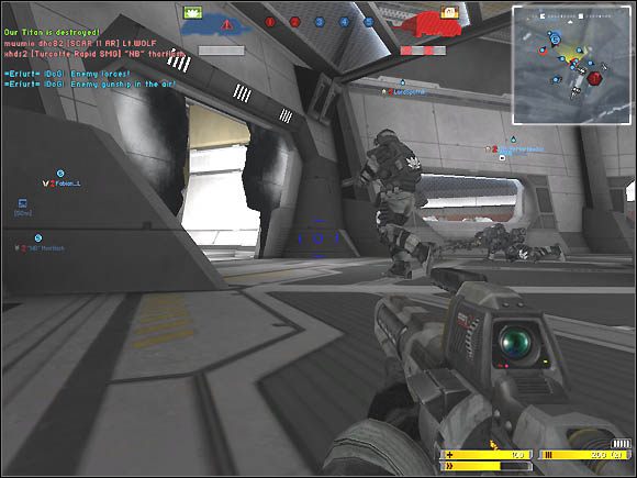 Zespół atakujący może użyć granatów do pozbycia się oponentów wewnątrz sali z rdzeniem - Strategia walki w Titanie | Uwagi dodatkowe | Battlefield 2142 - Battlefield 2142 - poradnik do gry