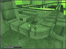 Zeskocz na dół i przejdź po deskach (#1) na znajdujący się tu niewielki kontener - Shanghai - Hotel (1) | Misja 5 w Splinter Cell Double Agent - Tom Clancys Splinter Cell: Double Agent - poradnik do gry