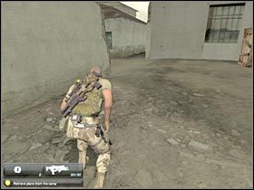 W pierwszej kolejności będziesz musiał przebiec do znajdującej się po prawej stronie ekranu alejki (#1) - Kinshasa (1) | Misja 9.2 w Splinter Cell Double Agent - Tom Clancys Splinter Cell: Double Agent - poradnik do gry