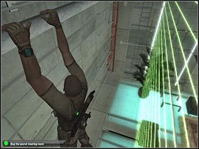 Najważniejsza kwestia, o której musisz pamiętać związana jest z tym, iż NIE MUSISZ się śpieszyć - Kinshasa (3) | Misja 9.1 w Splinter Cell Double Agent - Tom Clancys Splinter Cell: Double Agent - poradnik do gry