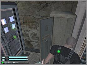 Wyjdź z szafki i skieruj się w prawo - NYC - JBA HQ - Part 1 (3) | Misja 3 w Splinter Cell Double Agent - Tom Clancys Splinter Cell: Double Agent - poradnik do gry