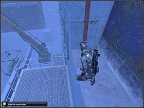 Ustaw się przy dowolnej zasłonie i zaczekaj aż zjawi się tu pierwszy przeciwnik (#1) - Sea of Okhotsk (2) | Misja 4.2 w Splinter Cell Double Agent - Tom Clancys Splinter Cell: Double Agent - poradnik do gry