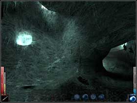 Z Sali głównej pajęczego kopca idę w prawo, mijając kolejne kokony z oplecionymi nićmi ciałami ludzi. - The Temple of the Spider (7) | Rozdział 5 | Dark Messiah of Might and Magic - Dark Messiah of Might and Magic - poradnik do gry