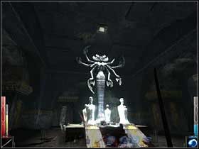 Stojący na środku posąg w centrum ołtarza sprawia imponujące wrażenie. - The Altar of the Skull (7) | Rozdział 6 | Dark Messiah of Might and Magic - Dark Messiah of Might and Magic - poradnik do gry