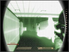 Teraz musisz udać się do niewielkich drzwi, do których prowadzi lepiej oświetlony korytarz (#1) - [Misja 2.1] Calypso Casino - The Strip cz.3 | Tom Clancys Rainbow Six Vegas - Tom Clancys Rainbow Six Vegas - poradnik do gry