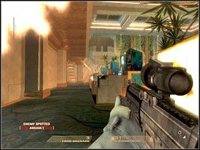 Równolegle będziesz musiał pomagać reszcie drużyny w usuwaniu tych przeciwników, którzy znajdują się na niższym poziomie (#1) - [Misja 2.4] Calypso Casino - Dr. Smythe cz.1 | Tom Clancys Rainbow Six Vegas - Tom Clancys Rainbow Six Vegas - poradnik do gry