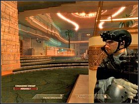 W szczególności uważaj na snajperów, którzy będą przyczajeni na balkoniku (#1) - [Misja 2.5] Calypso Casino - Extraction cz.2 | Tom Clancys Rainbow Six Vegas - Tom Clancys Rainbow Six Vegas - poradnik do gry