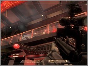 Fotoreporterka wstanie dopiero wtedy, gdy wszyscy okoliczni bandyci zostaną zneutralizowani (#1) - [Misja 3.2] Downtown Vegas - Fremont cz.1 | Tom Clancys Rainbow Six Vegas - Tom Clancys Rainbow Six Vegas - poradnik do gry