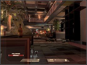 Nie musisz wchodzić na wyżej położony balkonik, gdyż jedyna droga do celu znajduje się na tym poziomie (#1) - [Misja 3.2] Downtown Vegas - Fremont cz.1 | Tom Clancys Rainbow Six Vegas - Tom Clancys Rainbow Six Vegas - poradnik do gry