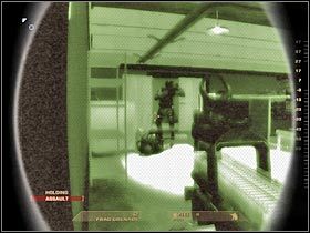 Wyjdź z pomieszczenia i skorzystaj z prowadzących na wyższe piętro schodów - [Misja 3.3] Downtown Vegas - Mafia House cz.3 | Tom Clancys Rainbow Six Vegas - Tom Clancys Rainbow Six Vegas - poradnik do gry