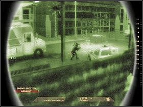 Po wstępnym oczyszczeniu okolicy powinieneś pozwolić zejść swoim ludziom niżej - [Misja 3.3] Downtown Vegas - Mafia House cz.4 | Tom Clancys Rainbow Six Vegas - Tom Clancys Rainbow Six Vegas - poradnik do gry