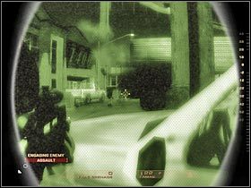 Osobiście radziłbym ustawić się przy rusztowaniach, które będą zlokalizowane po Twojej lewej stronie - [Misja 3.3] Downtown Vegas - Mafia House cz.4 | Tom Clancys Rainbow Six Vegas - Tom Clancys Rainbow Six Vegas - poradnik do gry