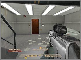 Skorzystaj z kamery - [Misja 4.2] Vertigo Spire - Tower Bar cz.1 | Tom Clancys Rainbow Six Vegas - Tom Clancys Rainbow Six Vegas - poradnik do gry