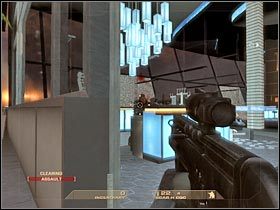 Zaznacz teraz bombę i rozkaż komuś z drużyny rozbrojenie tego urządzenia (#1) - [Misja 4.2] Vertigo Spire - Tower Bar cz.3 | Tom Clancys Rainbow Six Vegas - Tom Clancys Rainbow Six Vegas - poradnik do gry