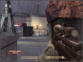 W szczególności uważaj na gostków przyczajonych niedaleko przejścia na wyższą platformę (#1) - [Misja 6.3] Nevada Dam - Spillway cz.1 | Tom Clancys Rainbow Six Vegas - Tom Clancys Rainbow Six Vegas - poradnik do gry