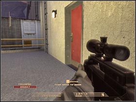 Jeśli skorzystasz z kamery, będziesz mógł zaznaczyć dwóch wybranych przez siebie przeciwników (#1) - [Misja 6.3] Nevada Dam - Spillway cz.1 | Tom Clancys Rainbow Six Vegas - Tom Clancys Rainbow Six Vegas - poradnik do gry